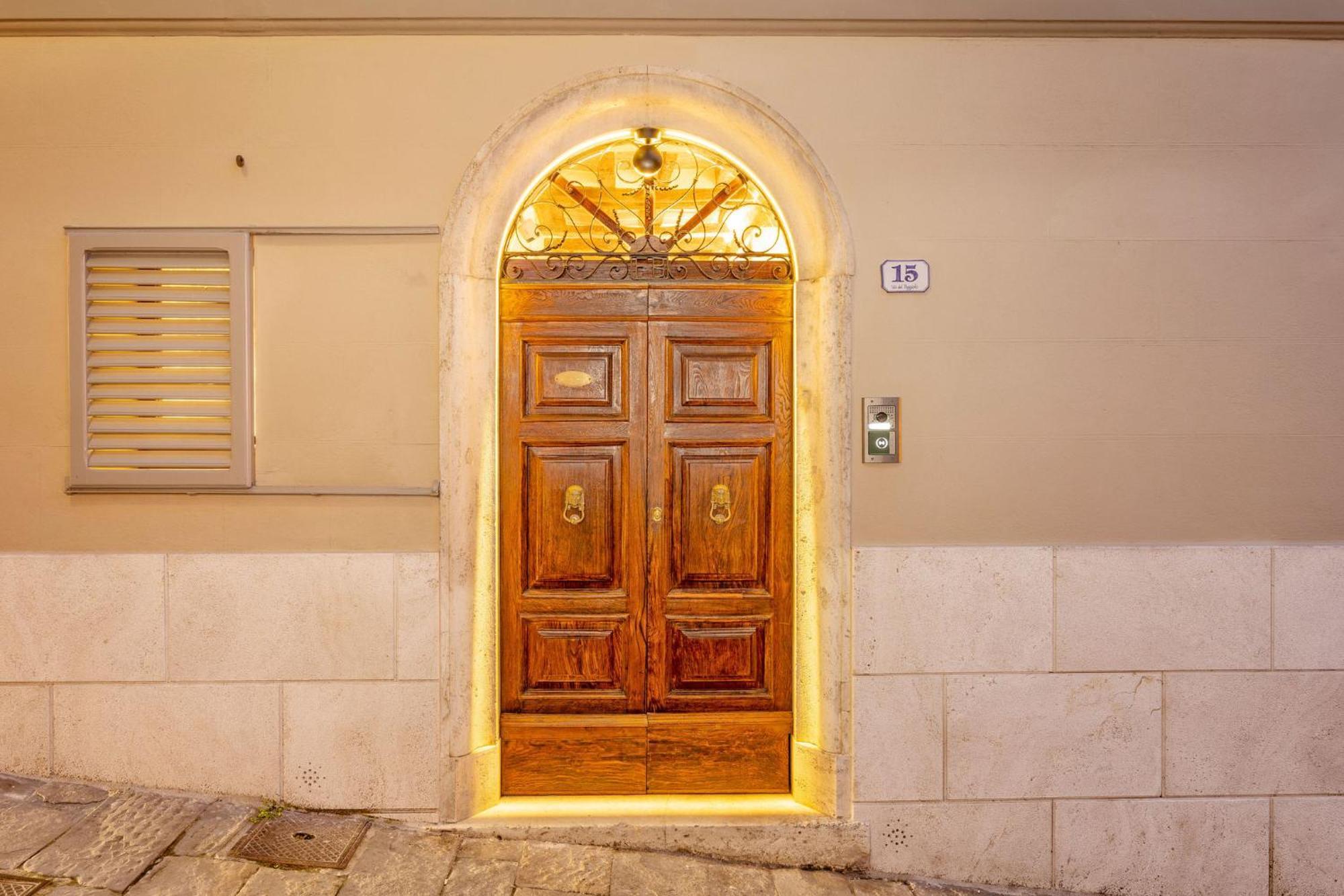 Palazzo Falcinelli Luxury Room In Montepulciano Center With Air Conditioning And Elevator Luaran gambar