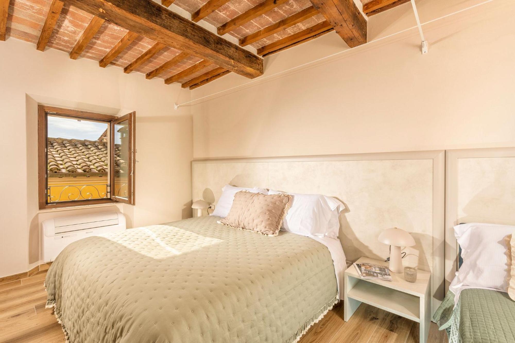 Palazzo Falcinelli Luxury Room In Montepulciano Center With Air Conditioning And Elevator Luaran gambar