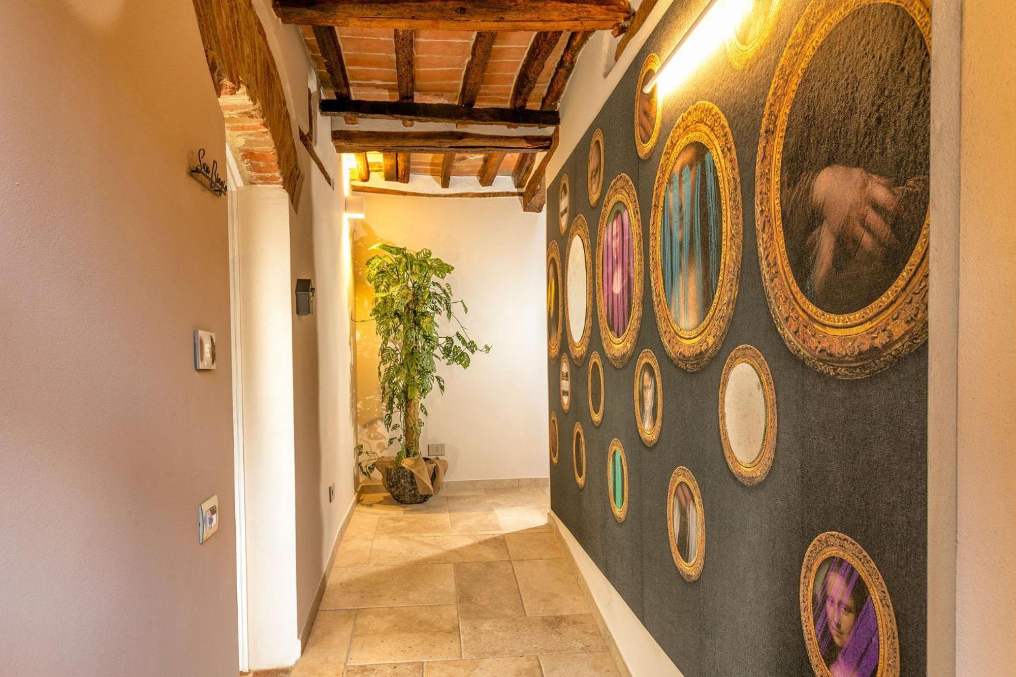Palazzo Falcinelli Luxury Room In Montepulciano Center With Air Conditioning And Elevator Luaran gambar