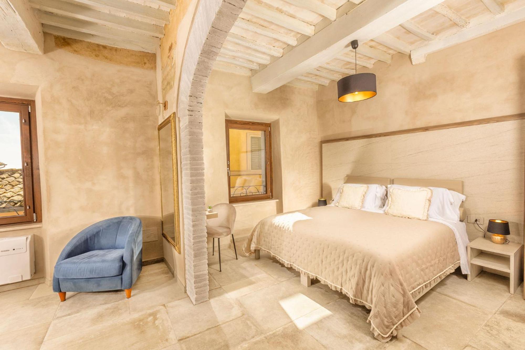 Palazzo Falcinelli Luxury Room In Montepulciano Center With Air Conditioning And Elevator Luaran gambar