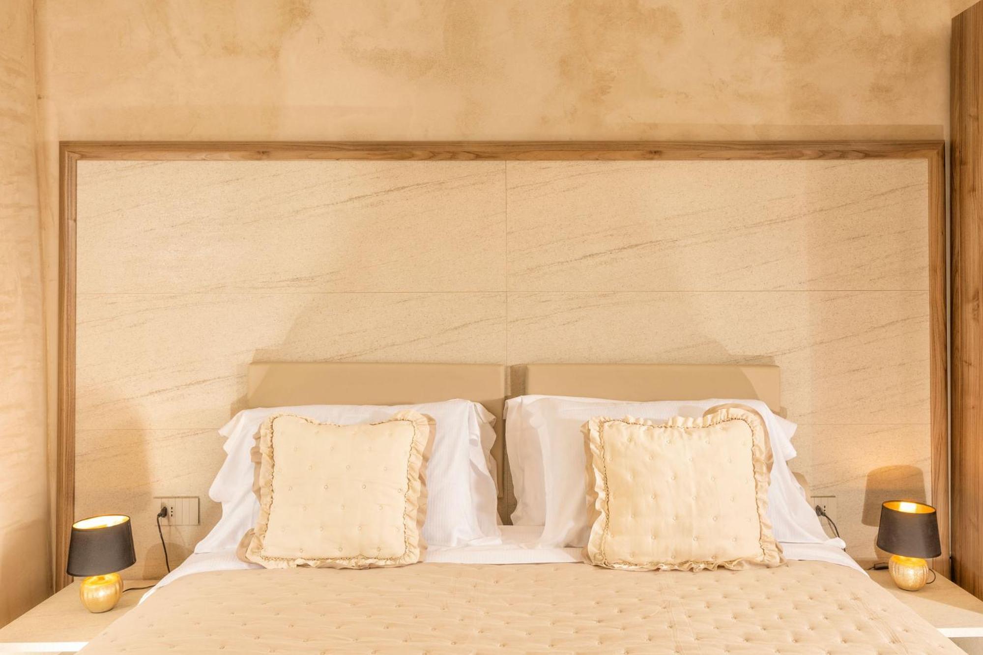 Palazzo Falcinelli Luxury Room In Montepulciano Center With Air Conditioning And Elevator Luaran gambar