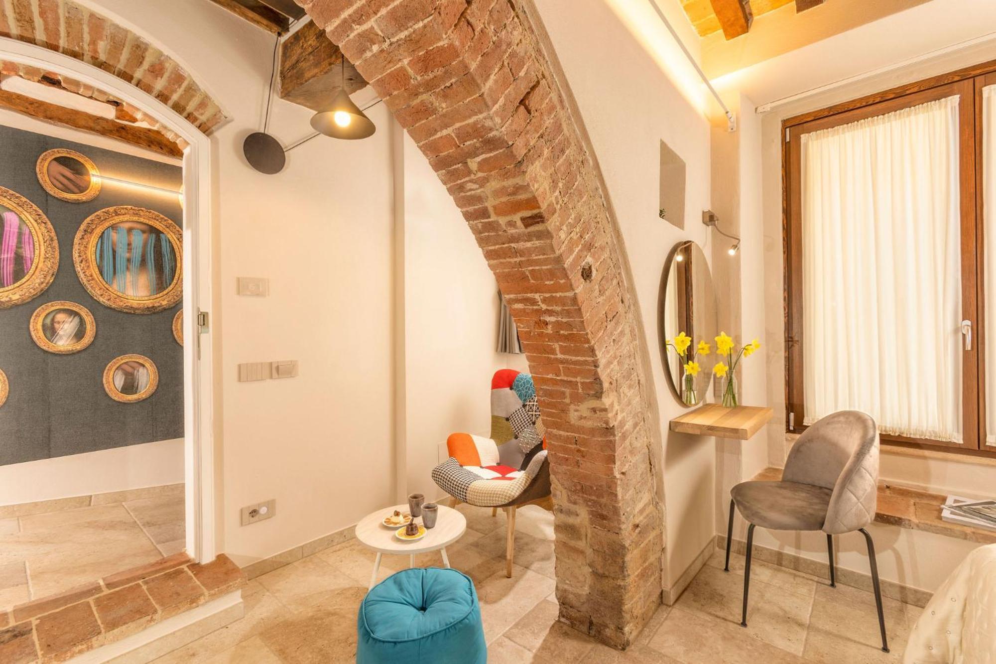 Palazzo Falcinelli Luxury Room In Montepulciano Center With Air Conditioning And Elevator Luaran gambar